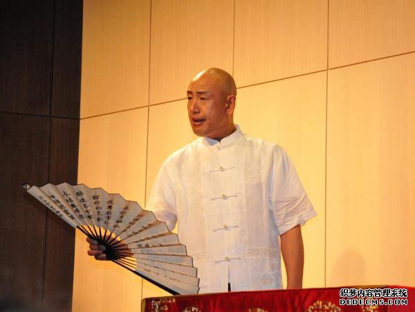 著名西河大鼓表演艺术家杨永恩